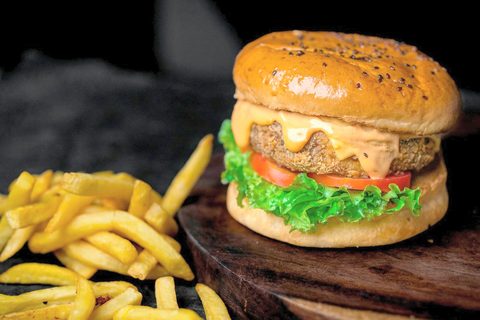 bacon cheeseburger