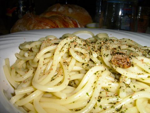 pasta with garlic and oil